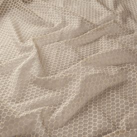 Bézs hímzett Gardisette függöny apró mintákkal