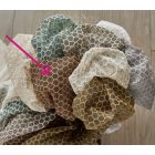 Hímzett Gardisette függöny téglavörös apró mintákkal