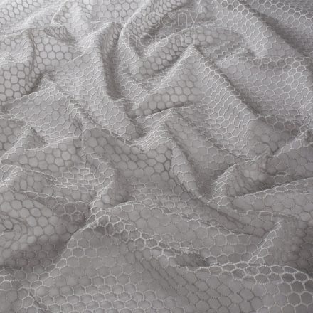 Ezüstszürke hímzett Gardisette függöny apró mintákkal